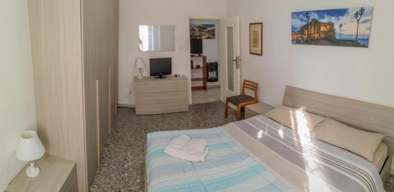 Metro Guest House 2 Naples Extérieur photo