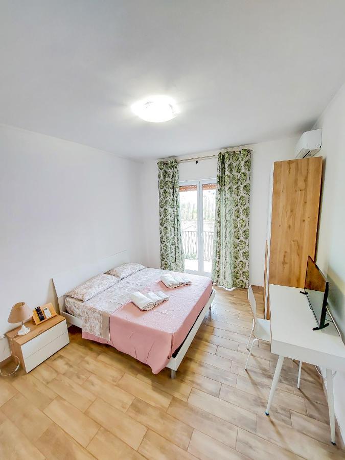 Metro Guest House 2 Naples Extérieur photo